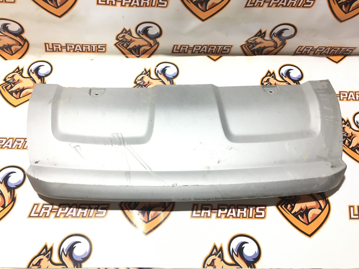 LR048510 Кришка буксировочного крюка RANGE ROVER EVOQUE L538 2011-2018 Б/У